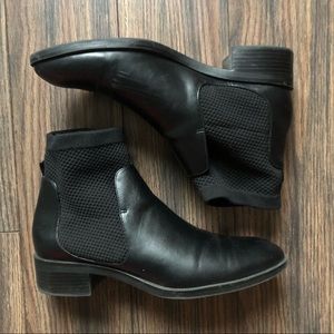 ZARA Chelsea Boots